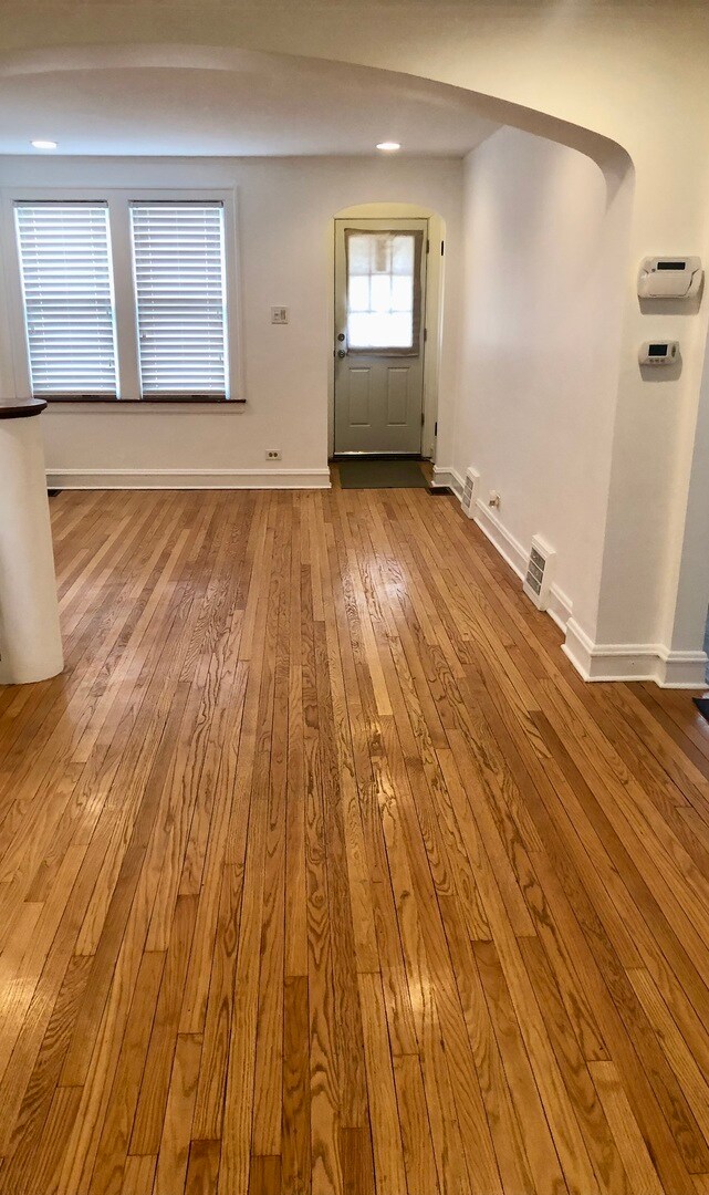 Photo - 9741 S Indiana Ave Casa