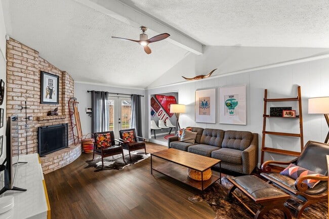 Sofá cómodo - 1178 Bournewood Dr