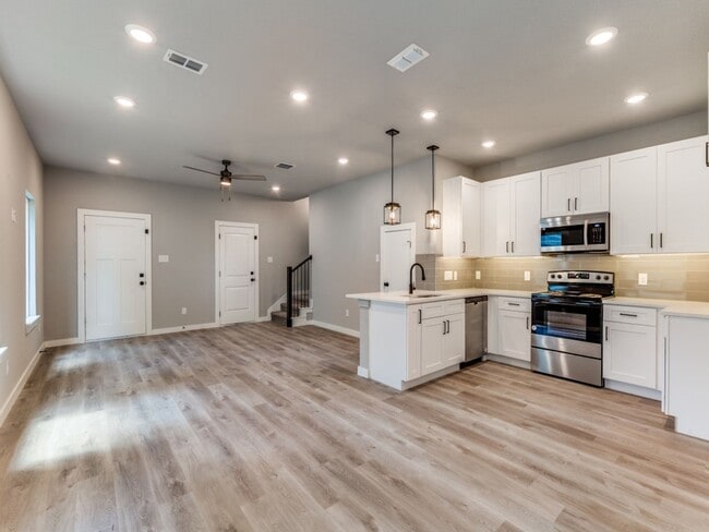 Photo - Gorgeous New Construction duplex for rent ... Unit 3632