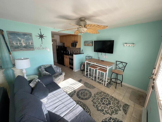 Photo - 9609 Ventnor Ave Unidad C5