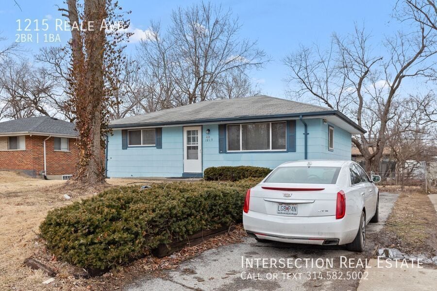 Photo - 1215 Reale Ave.-