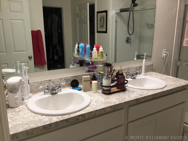 Photo - 6277 NW Regent St