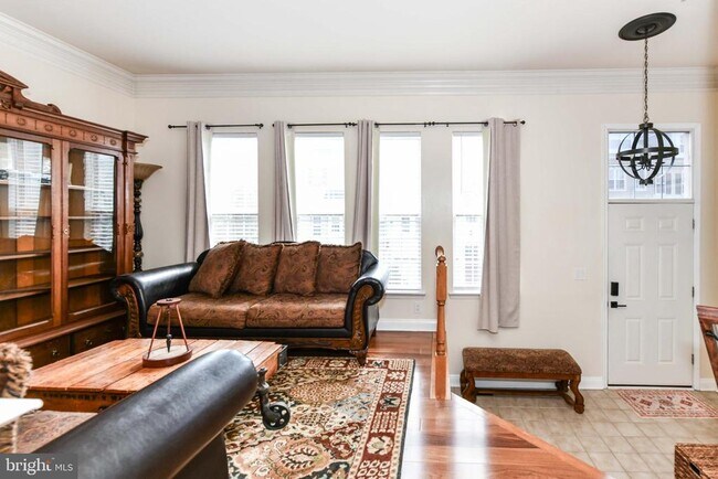 Photo - 115 Lake Cook Dr