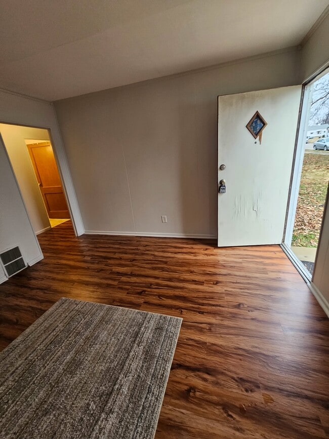 Photo - 6725 Wanda Ave