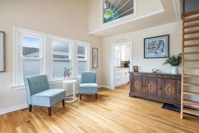 Photo - 4045 45th Ave SW Unidad ID1299301P