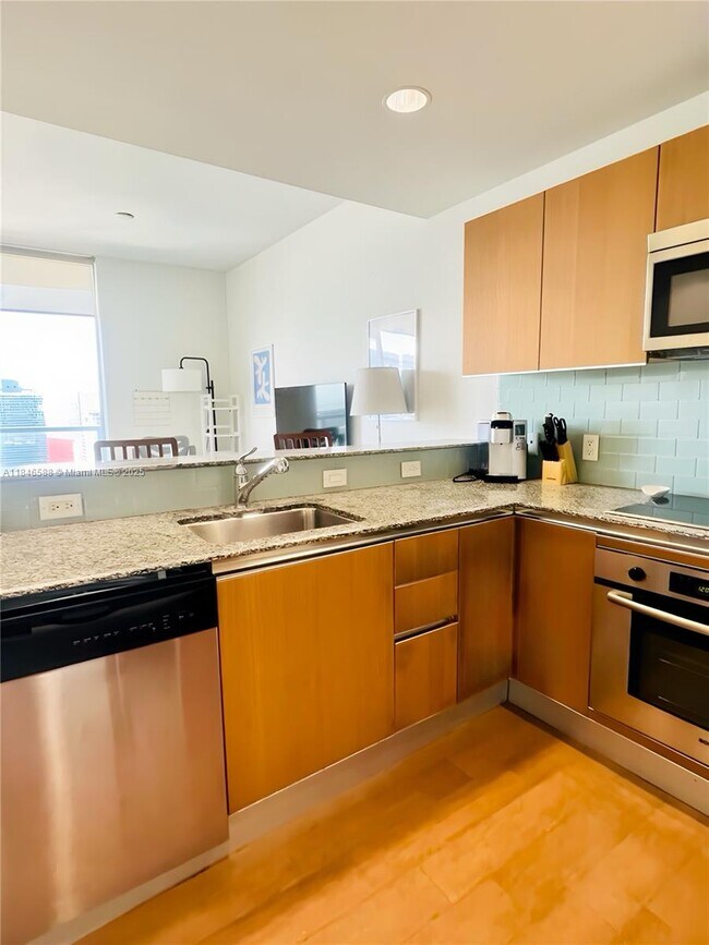 Photo - 1060 Brickell Ave Unit 3709