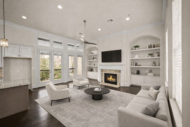 Photo - 2003 Covent Garden Station