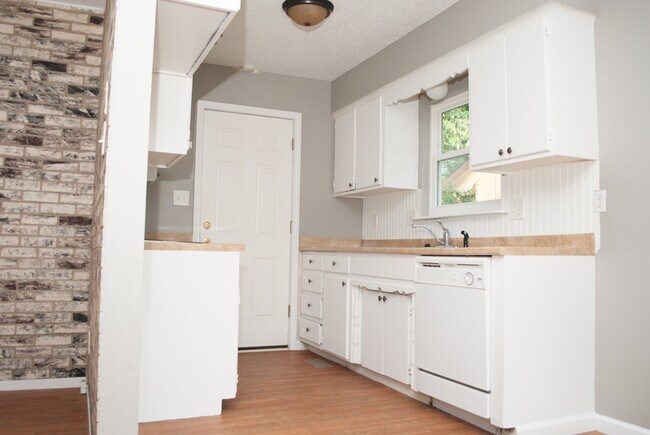 Photo - Look No Further!! 3 Bedroom 1.5 Bath House with a Garage