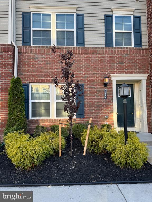 Photo - 7562 Warburg Way Townhome