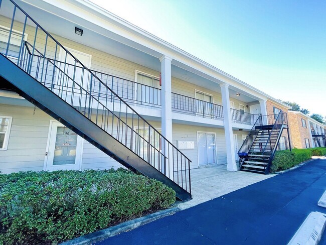 Colony House Apartments For Rent in Fort Walton Beach, FL