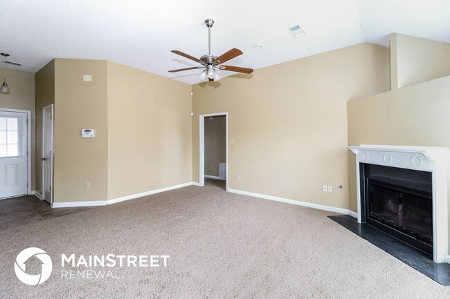 Photo - 6452 Valley Oak Dr