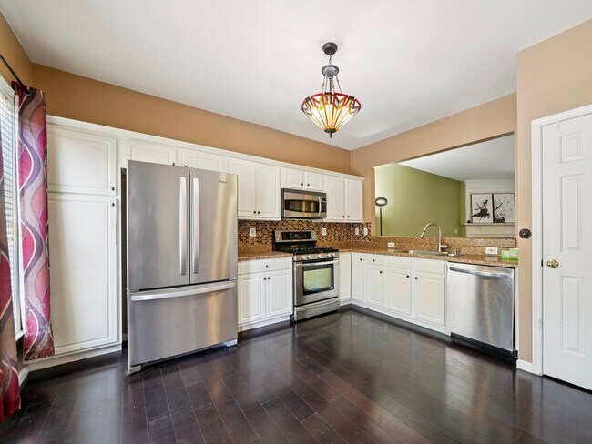 Photo - 3 Bedroom Townhome in the Heart of Dulth