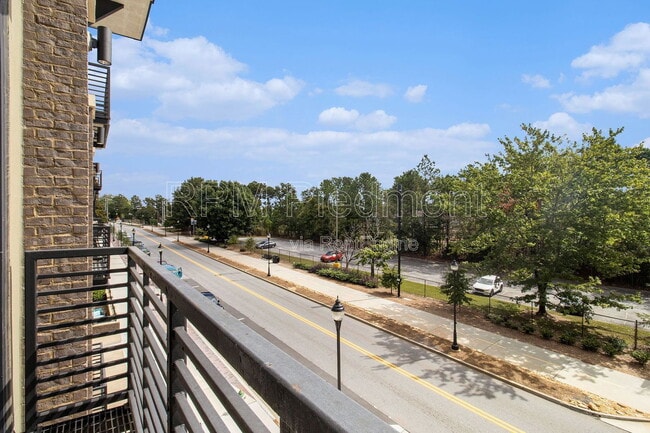 Photo - 5300 Peachtree Rd Unit 3306