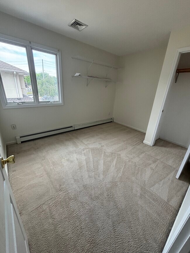 970 Bard Ave Unit 970 Bard Ave Apartment