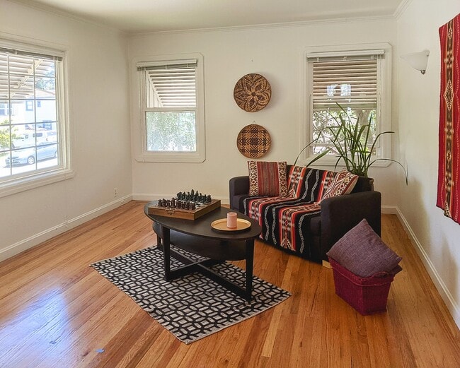 Photo - 251 Daniels Ave