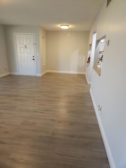 502 Shady Pine Way Unit D2