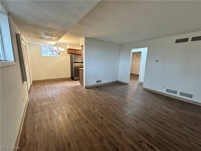 Photo - 94 View St Unidad 5