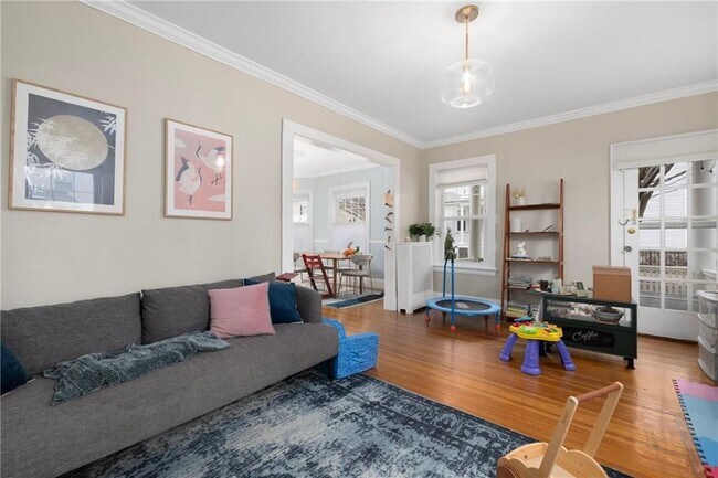 Photo - 422 Wayland Ave