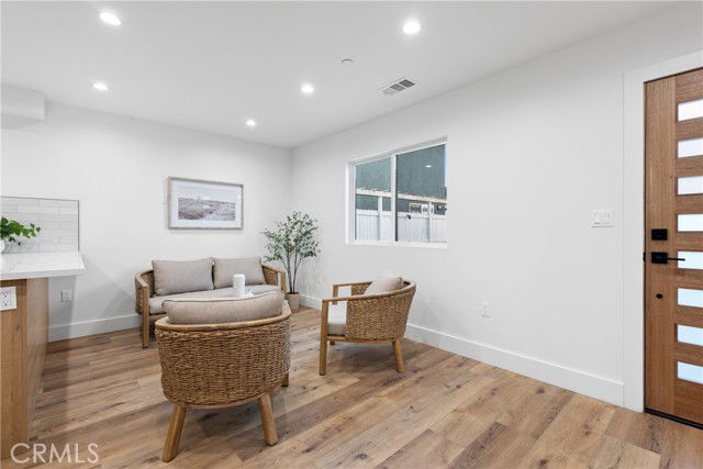 Photo - 6719 Ben Ave