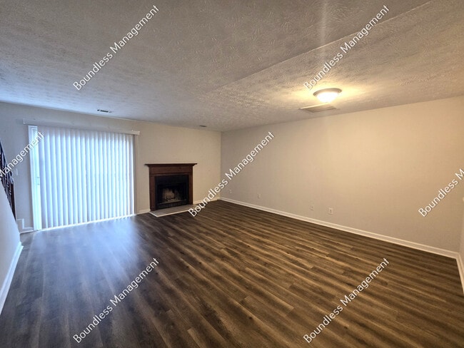 Photo - 1036 Thornwoode Ln