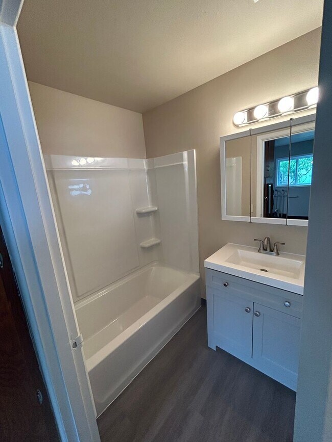 Photo - Beautifully renovated 3bedroom/2 bath house. 1/2 off 1st month's rent!