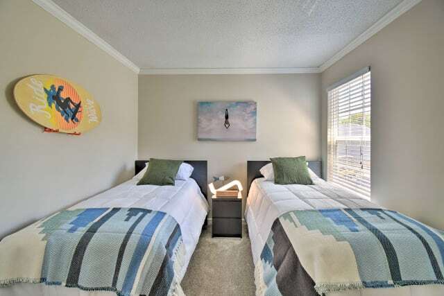 Photo - 1037 Coastaway Dr