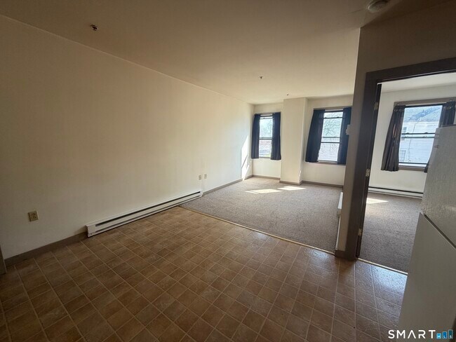 Photo - 277 N Main St Unit #3