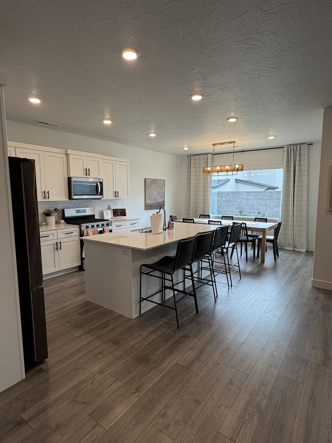 Photo - 1583 E Star Spgs Dr