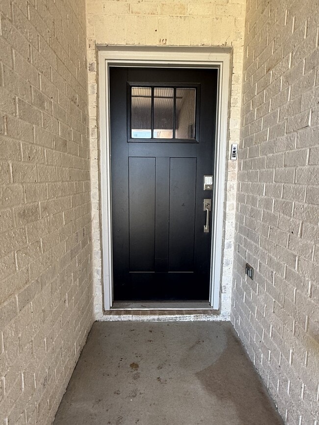 Photo - 128 Clift Farm Dr