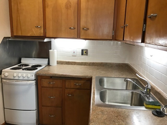 Building Photo - 2135 University Ave Unit #1