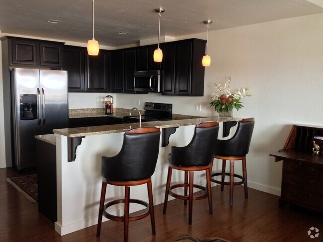 Building Photo - Beautiful 2 Bedroom 2 Bathroom Apartment