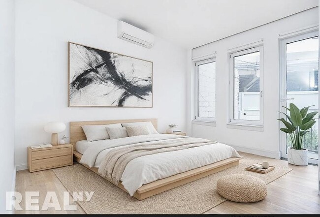 Photo - 56 Frost St Unit 1R