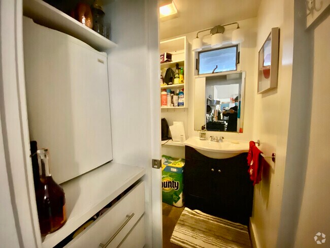 Building Photo - 27 Fainwood Cir Unit U1 Rental