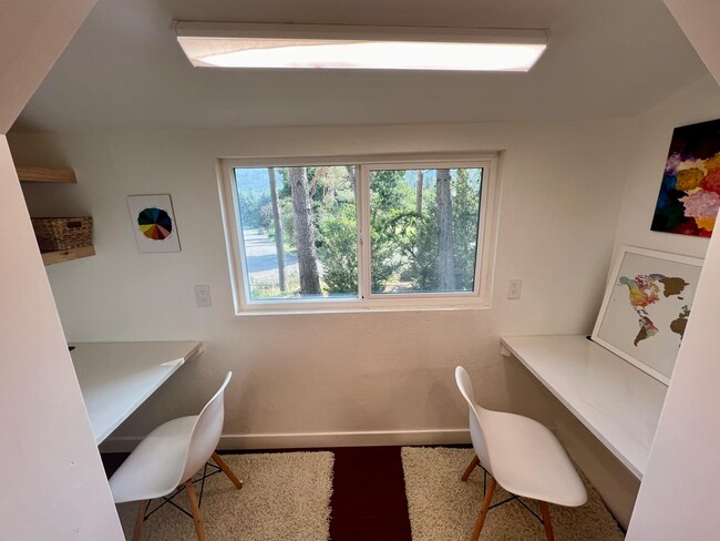 Building Photo - 6120 W Valley View Dr Rental