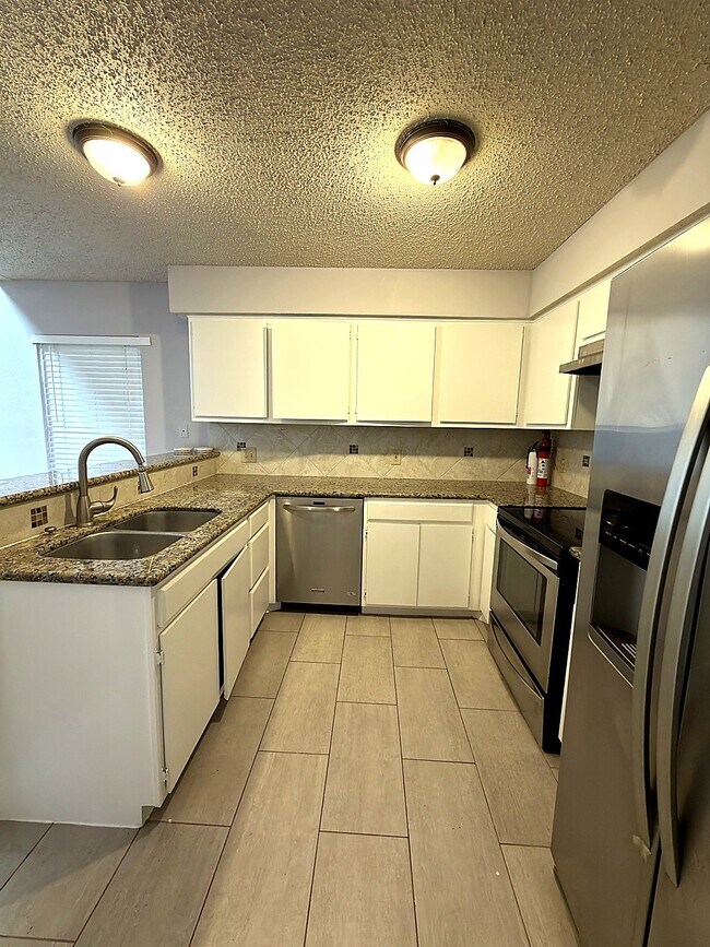 Photo - 2510 Grants Lake Blvd Unidad 93