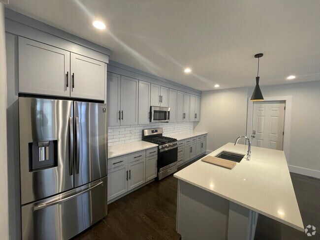 Building Photo - 12 Taylor St Unit 2 Rental