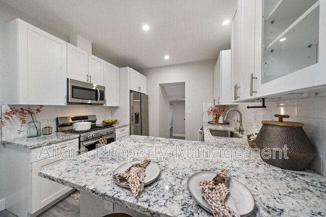 Photo - 2339 S Acoma St