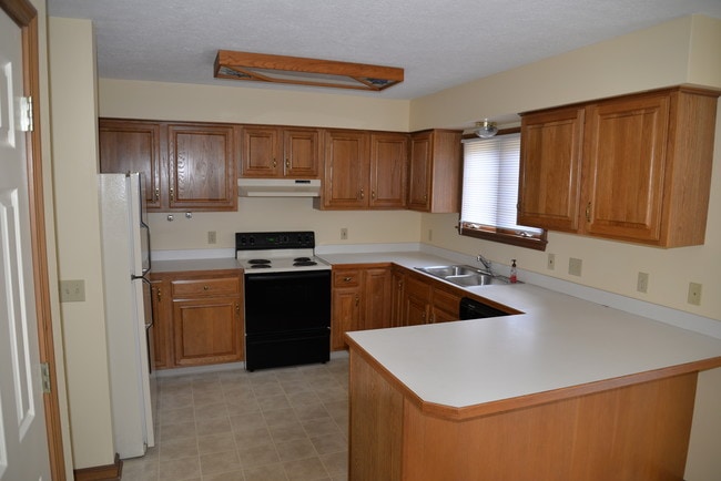 Kitchen - 1041 Applegrove St NW Unit 1041