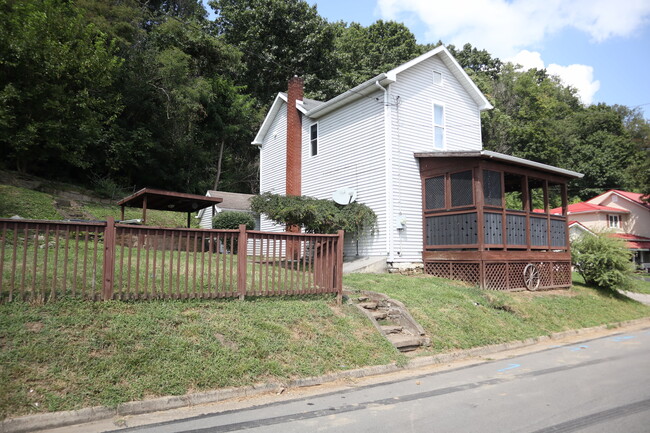 Photo - 103 High St