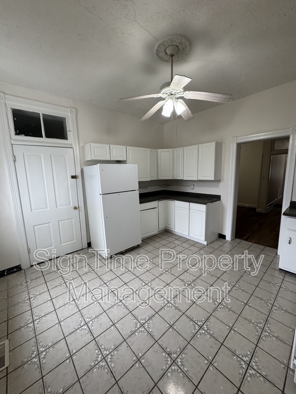 Building Photo - 40-42 East Franklin Street - 1