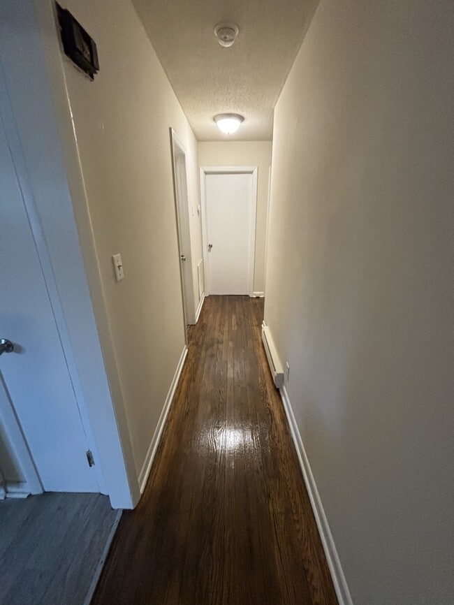 Photo - 280 E Main St