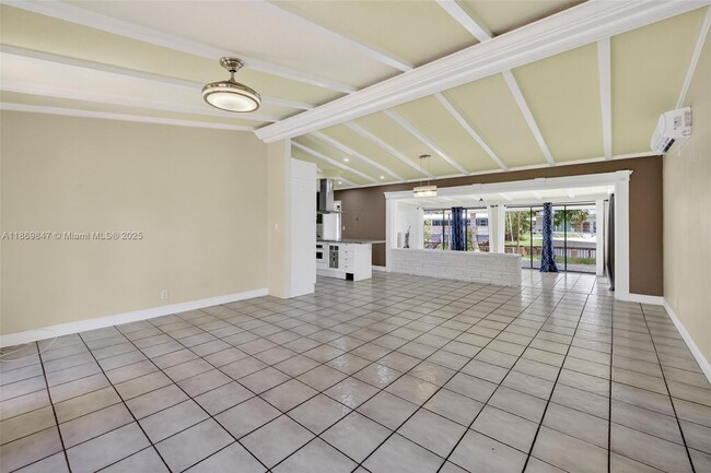 Photo - 2606 Gulfstream Ln