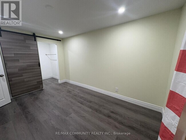 Photo - 117 Millhouse Crescent