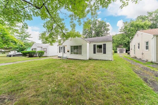 Photo - 2533 Greenvale Rd