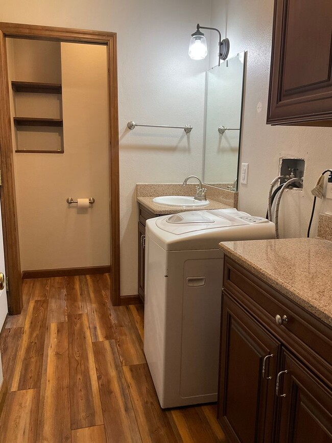 Photo - 33 Estates View Dr