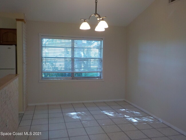 Photo - 520 Avondale Rd NE