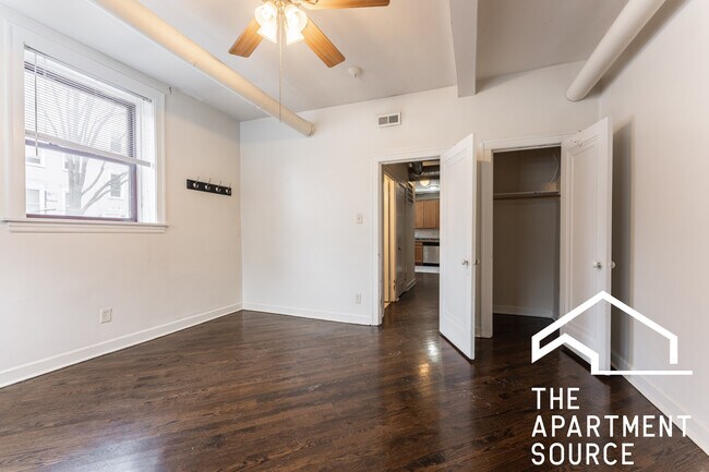 Photo - 3325 N Lakewood Ave