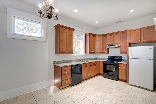 Photo - 212 W 39th St Unit 212 West 39th Street