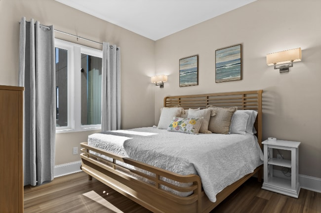 Photo - 812 Shepard St