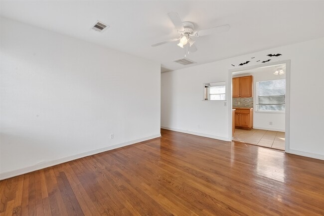 Photo - 2007 Antoine Dr